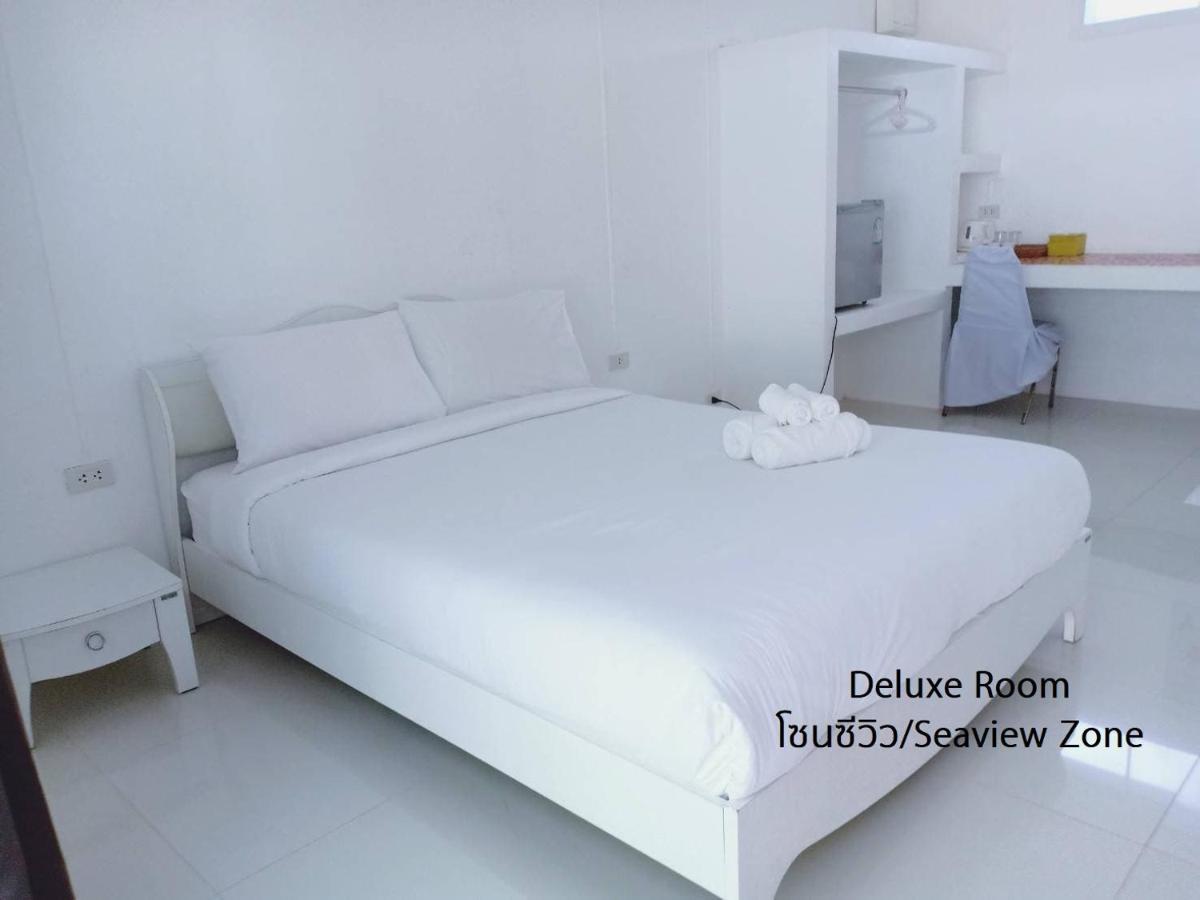Issara Beach Resort Сичон Екстериор снимка
