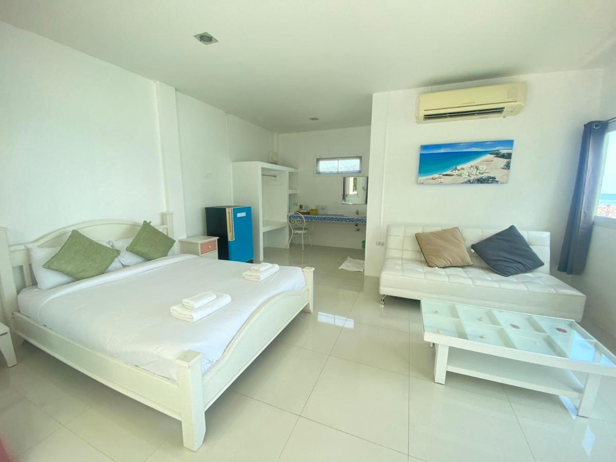 Issara Beach Resort Сичон Екстериор снимка