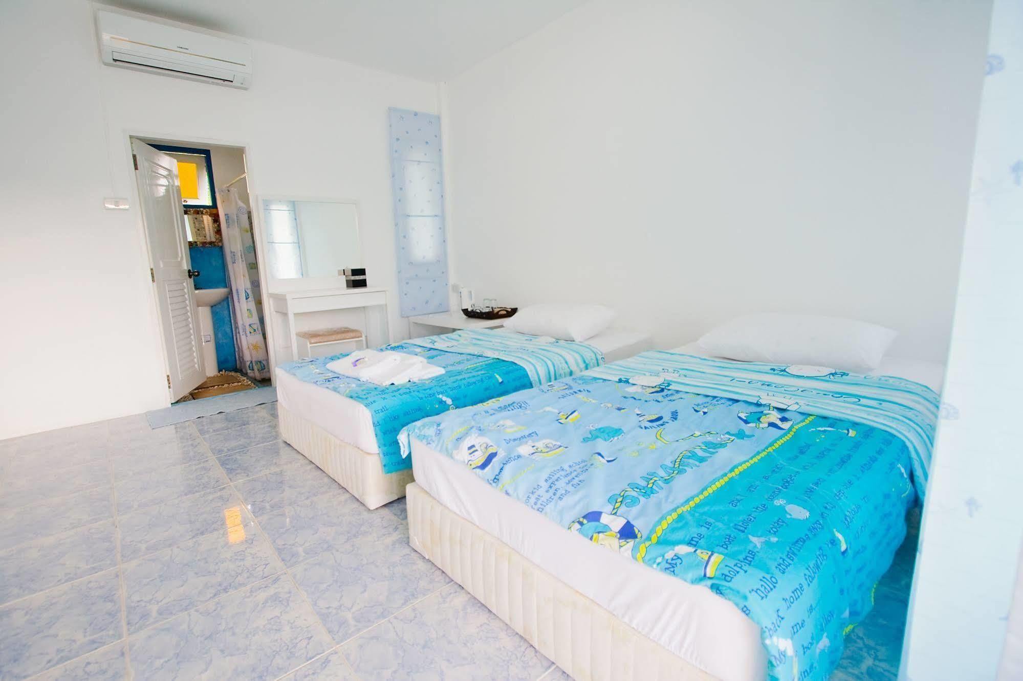 Issara Beach Resort Сичон Екстериор снимка