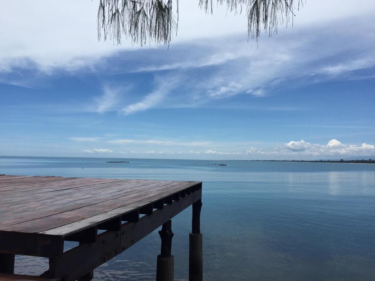 Issara Beach Resort Сичон Екстериор снимка